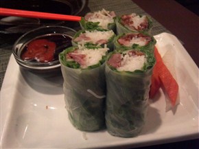 Very full and delicious spring rolls stuffed with duck. Makes for a delicious appetizer.